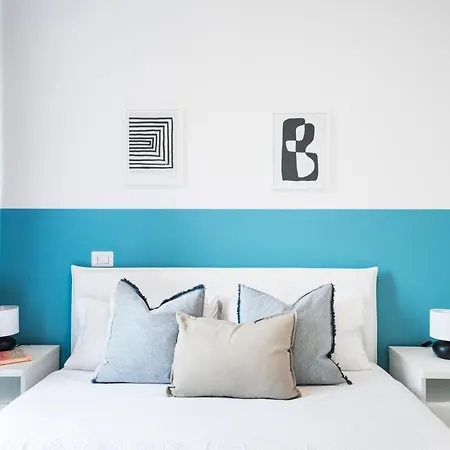 New Flat Fully Furnished In P.ta Romana Daire *